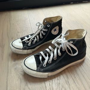 Classic black high top converse! Size 10